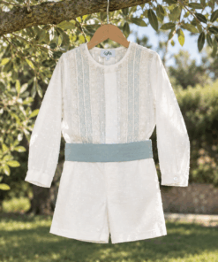 Alternative view of Conjunto CORA fajin verde